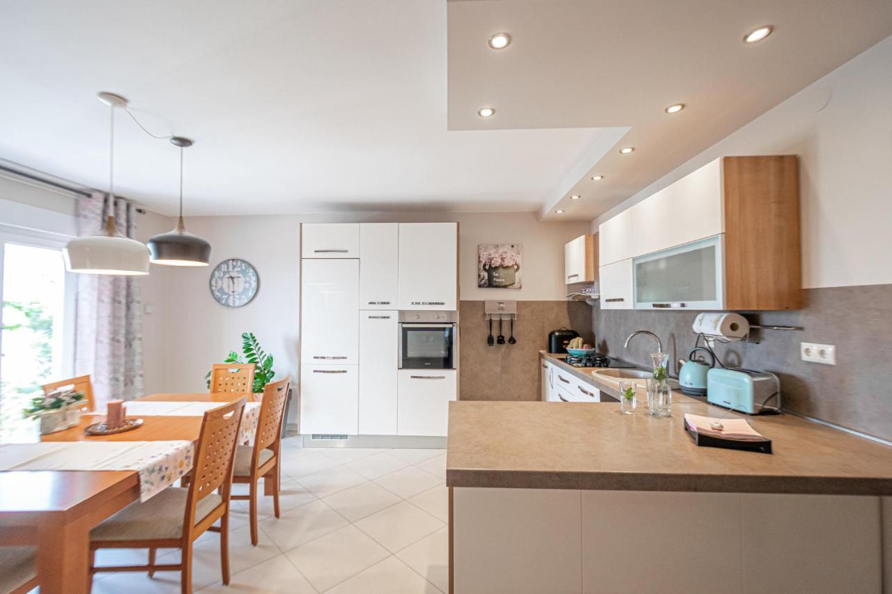 Two-Bedroom Apartment In Crikvenica Xcvii Экстерьер фото